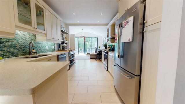 85 Withrow Ave, House detached with 4 bedrooms, 4 bathrooms and 0 parking in Toronto ON | Image 38
