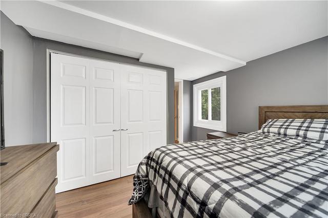 417 Front Street, House detached with 2 bedrooms, 1 bathrooms and 2 parking in Cambridge ON | Image 19