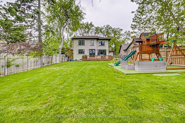 144 Bathgate Dr, House detached with 4 bedrooms, 5 bathrooms and 6 parking in Toronto ON | Image 30
