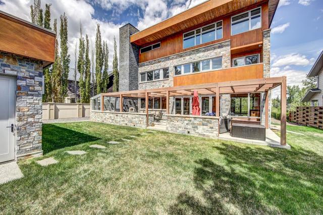 507 Riverdale Avenue Sw, House detached with 5 bedrooms, 4 bathrooms and 3 parking in Calgary AB | Image 25