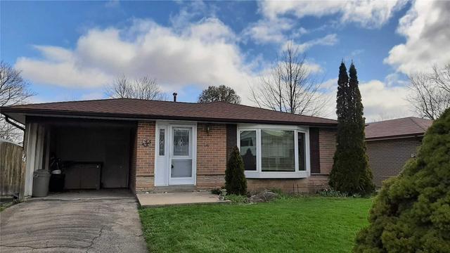 14 Cowling Cres, House detached with 3 bedrooms, 2 bathrooms and 3 parking in Ajax ON | Image 1