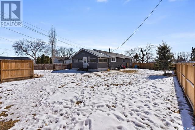 360 Railway Avenue, House detached with 3 bedrooms, 2 bathrooms and null parking in Southey SK | Image 31