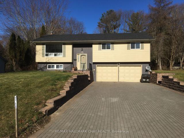 65 Meadow Heights Dr, House detached with 3 bedrooms, 2 bathrooms and 8 parking in Bracebridge ON | Image 1