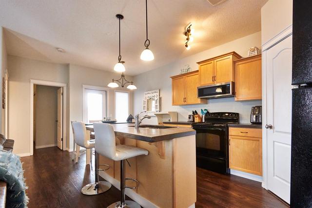 103 Hamptons Way Se, Home with 3 bedrooms, 3 bathrooms and 4 parking in Medicine Hat AB | Image 7