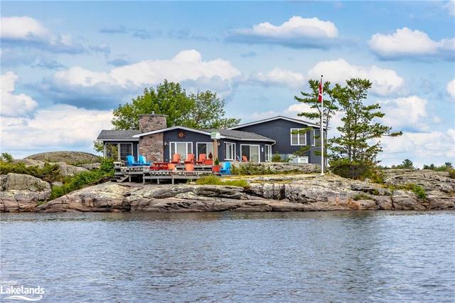 2 290 & 310 Island, House detached with 4 bedrooms, 1 bathrooms and null parking in Georgian Bay ON | Image 38