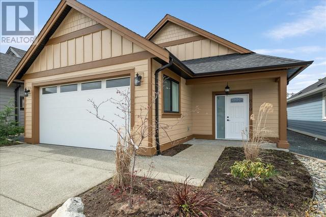 819 Beacon Crt, House detached with 2 bedrooms, 3 bathrooms and 4 parking in Parksville BC | Image 2