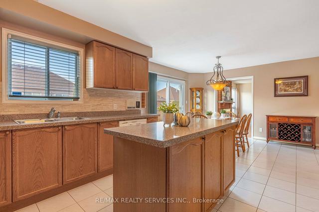 177 Royal Valley Dr, House detached with 4 bedrooms, 4 bathrooms and 5 parking in Caledon ON | Image 8