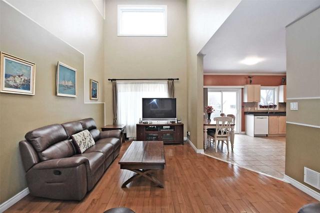 cres - 47 Colonial Cres, House detached with 3 bedrooms, 4 bathrooms and 6 parking in Richmond Hill ON | Image 39