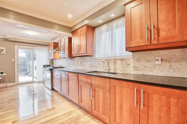 3548 Cherrington Cres, House detached with 4 bedrooms, 4 bathrooms and 6 parking in Mississauga ON | Image 25