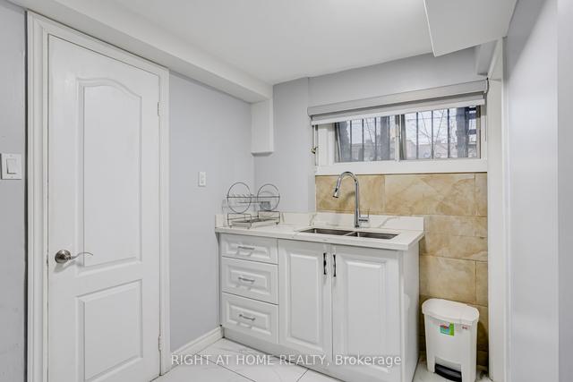 43 North Bonnington Ave, House semidetached with 3 bedrooms, 3 bathrooms and 4 parking in Toronto ON | Image 27