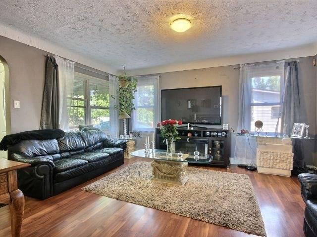 2968 Langlois Ave, House detached with 3 bedrooms, 1 bathrooms and 5 parking in Windsor ON | Image 7