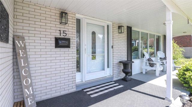 15 Lay St, House detached with 4 bedrooms, 2 bathrooms and 4 parking in Barrie ON | Image 18