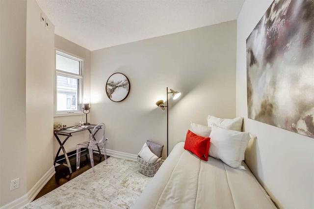 257 - 30 Stadium Rd, Townhouse with 3 bedrooms, 2 bathrooms and 1 parking in Toronto ON | Image 8