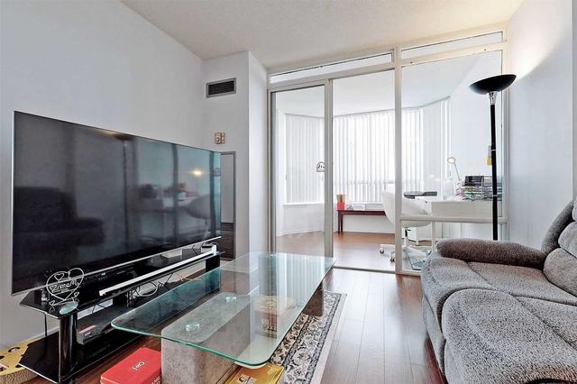 1512 - 330 Alton Towers Circ, Condo with 2 bedrooms, 2 bathrooms and 1 parking in Toronto ON | Image 24