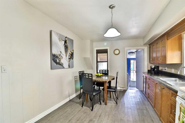 63 Shirley St, House attached with 3 bedrooms, 2 bathrooms and 0 parking in Toronto ON | Image 8
