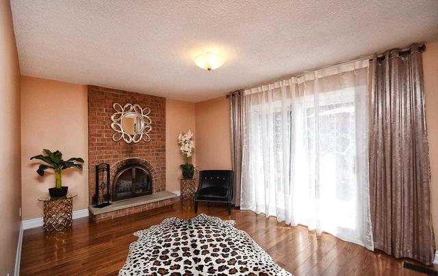 214 Stephen St, House detached with 4 bedrooms, 3 bathrooms and 6 parking in Richmond Hill ON | Image 11