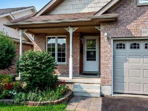 80 Doctor Moore Crt, House detached with 2 bedrooms, 2 bathrooms and 1 parking in Halton Hills ON | Image 2