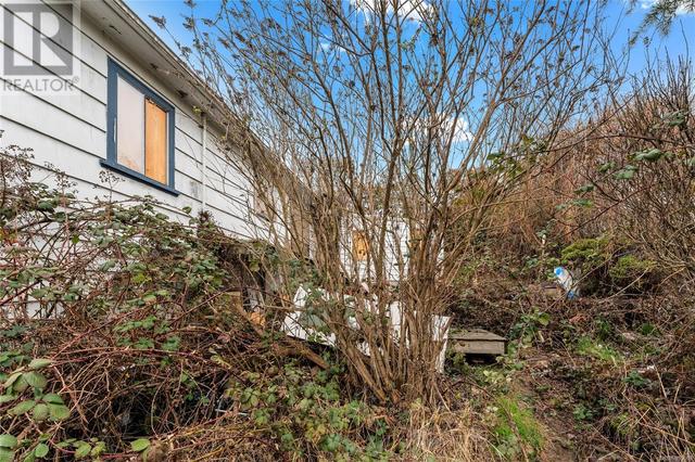 889 & 891 Tillicum Rd, House detached with 7 bedrooms, 3 bathrooms and 4 parking in Esquimalt BC | Image 12