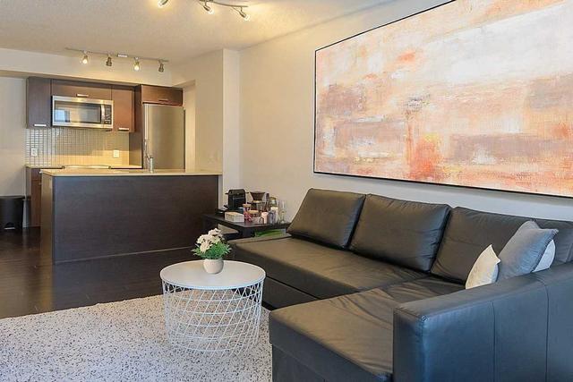 709 - 295 Adelaide St W, Condo with 1 bedrooms, 1 bathrooms and 0 parking in Toronto ON | Image 1