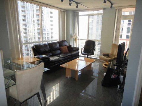 2011 - 736 Bay St, Condo with 1 bedrooms, 1 bathrooms and 1 parking in Toronto ON | Image 2
