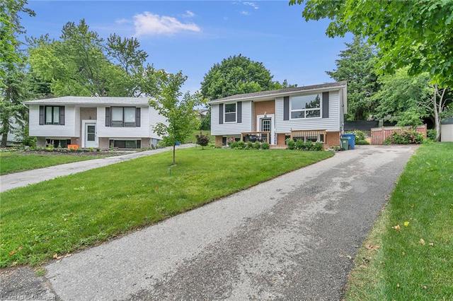 14 Yeats Court, House detached with 4 bedrooms, 2 bathrooms and 5 parking in Guelph ON | Image 28