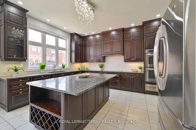 51 Elbern Markell Dr N, House detached with 5 bedrooms, 6 bathrooms and 10 parking in Brampton ON | Image 5