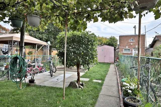 109 Connolly St, House detached with 4 bedrooms, 3 bathrooms and 1 parking in Toronto ON | Image 2