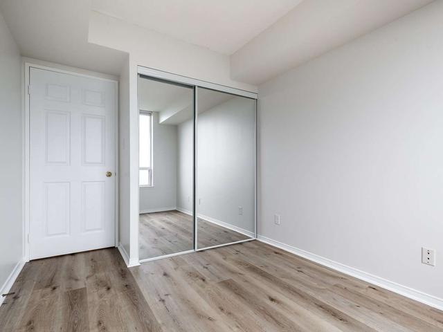 1903 - 18 Hillcrest Ave, Condo with 2 bedrooms, 2 bathrooms and 1 parking in Toronto ON | Image 6