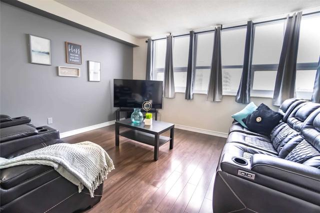 1202 - 4 Lisa St, Condo with 2 bedrooms, 1 bathrooms and 1 parking in Brampton ON | Image 26