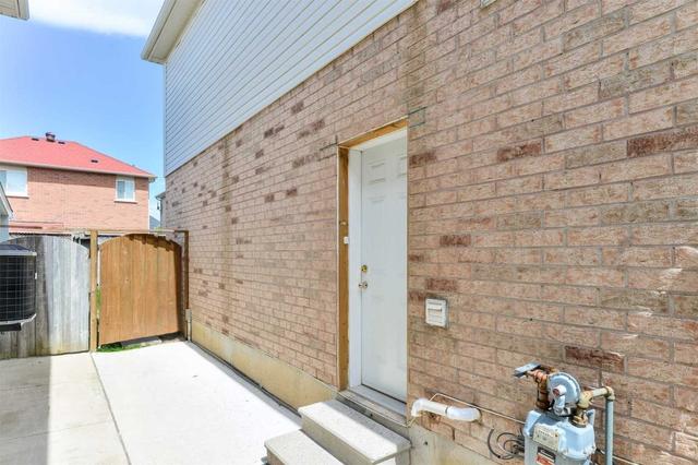 upper - 24 Deforest Dr, House detached with 3 bedrooms, 3 bathrooms and 4 parking in Brampton ON | Image 6
