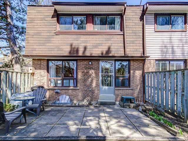 9 - 260 Avenue Rd, Townhouse with 3 bedrooms, 2 bathrooms and 1 parking in Richmond Hill ON | Image 17