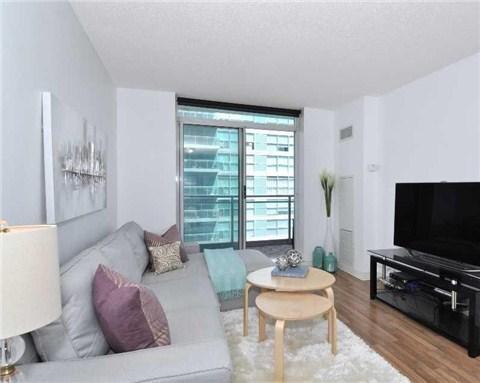 1712 - 50 Lynn Williams St, Condo with 1 bedrooms, 1 bathrooms and 1 parking in Toronto ON | Image 2