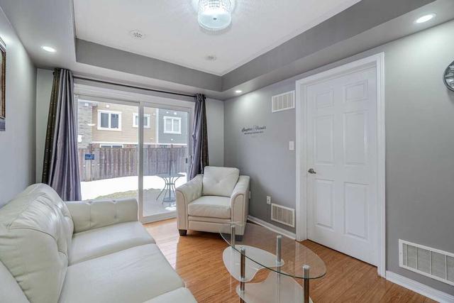 25 Bevington Rd, House attached with 3 bedrooms, 3 bathrooms and 3 parking in Brampton ON | Image 5