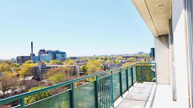 1009 - 99 Cameron St, Condo with 4 bedrooms, 2 bathrooms and 0 parking in Toronto ON | Image 2