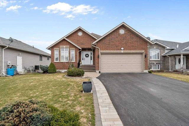 3 Deerfield Dr, House detached with 2 bedrooms, 2 bathrooms and 6 parking in Brighton ON | Image 1