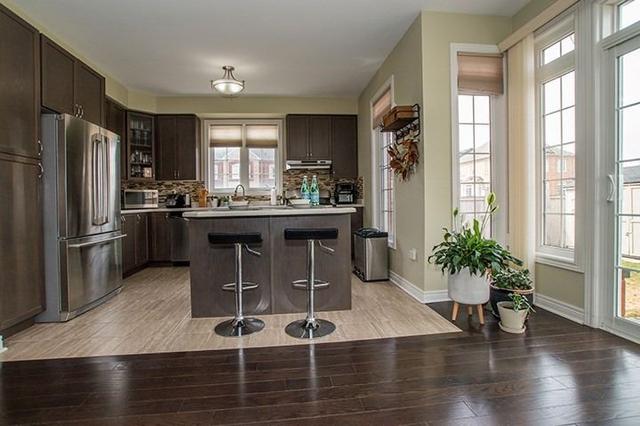 2 Tigertail Cres, House detached with 4 bedrooms, 6 bathrooms and 6 parking in Bradford West Gwillimbury ON | Image 2