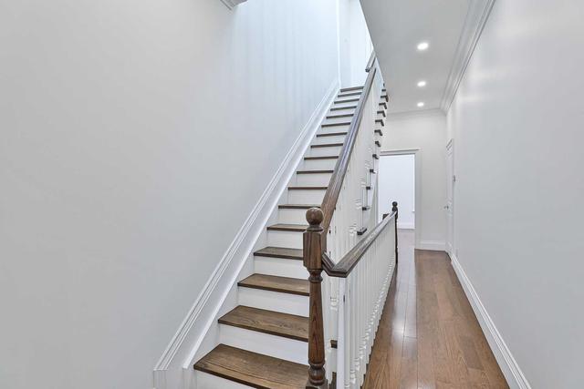 79 Sullivan St, House attached with 4 bedrooms, 5 bathrooms and 2 parking in Toronto ON | Image 7