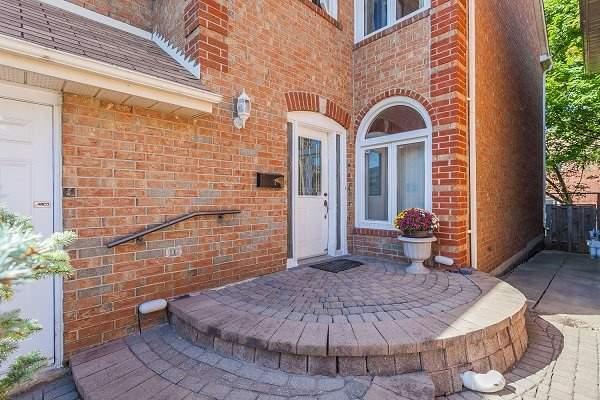 104 Glenmanor Way, House detached with 3 bedrooms, 4 bathrooms and 2 parking in Vaughan ON | Image 2