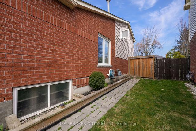 13 Weatherup Cres, House detached with 2 bedrooms, 2 bathrooms and 5 parking in Barrie ON | Image 14