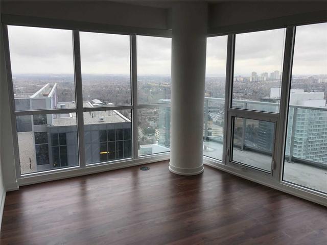 3809 - 117 Mcmahon Dr, Condo with 2 bedrooms, 2 bathrooms and 1 parking in Toronto ON | Image 3