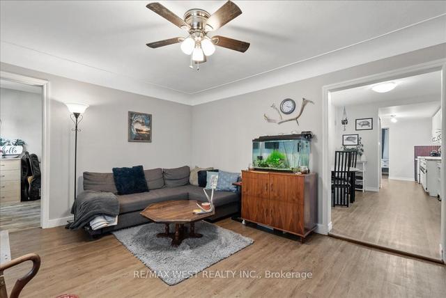29 Martimas Ave, House detached with 3 bedrooms, 1 bathrooms and 3 parking in Hamilton ON | Image 7