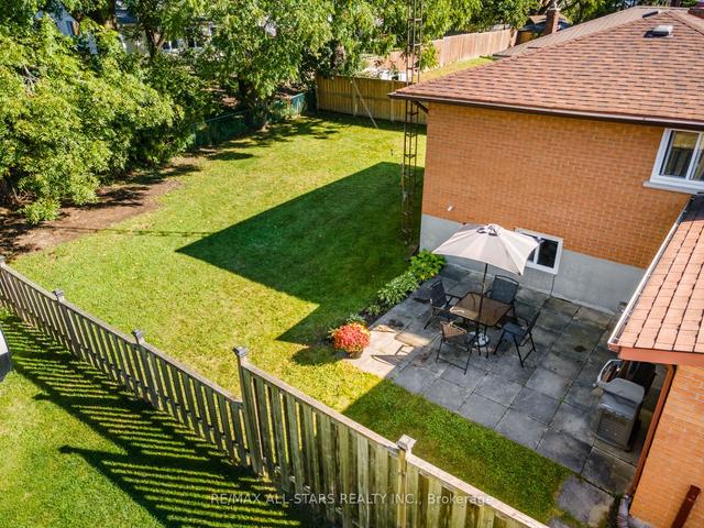 18 Heron Dr, House detached with 3 bedrooms, 2 bathrooms and 3 parking in Brock ON | Image 17