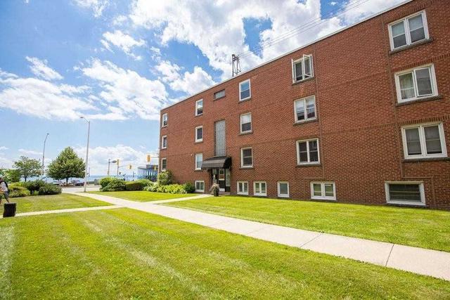 35 - 1347 Lakeshore Rd, Condo with 2 bedrooms, 1 bathrooms and 1 parking in Burlington ON | Image 23
