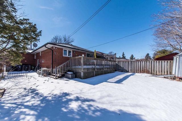 30 Allanford Rd, House detached with 3 bedrooms, 2 bathrooms and 3 parking in Toronto ON | Image 10