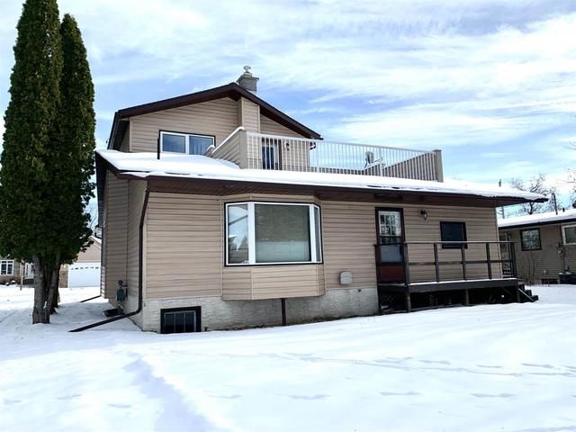 283 Biddeson Ave, House detached with 3 bedrooms, 1 bathrooms and null parking in Fort Frances ON | Card Image