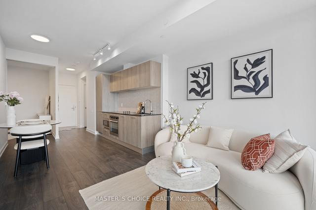 3313 - 3 Gloucester St, Condo with 2 bedrooms, 2 bathrooms and 0 parking in Toronto ON | Image 6