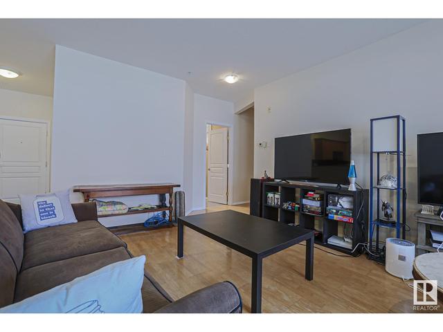 211 - 10033 110 St Nw, Condo with 2 bedrooms, 1 bathrooms and null parking in Edmonton AB | Image 6