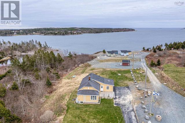 19194 Highway 7, House detached with 3 bedrooms, 1 bathrooms and null parking in Halifax NS | Image 35