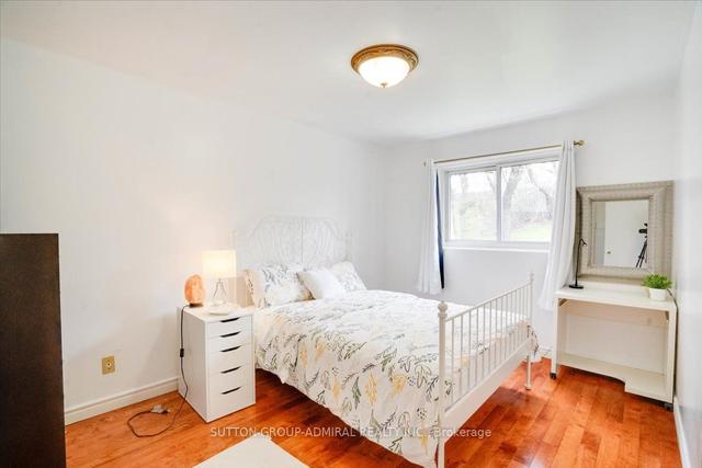 39 Keyworth Tr, House attached with 3 bedrooms, 3 bathrooms and 3 parking in Toronto ON | Image 21