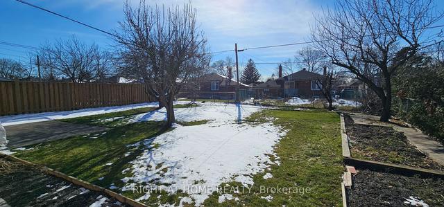 12 Billcar Rd, House detached with 3 bedrooms, 2 bathrooms and 4 parking in Toronto ON | Image 24